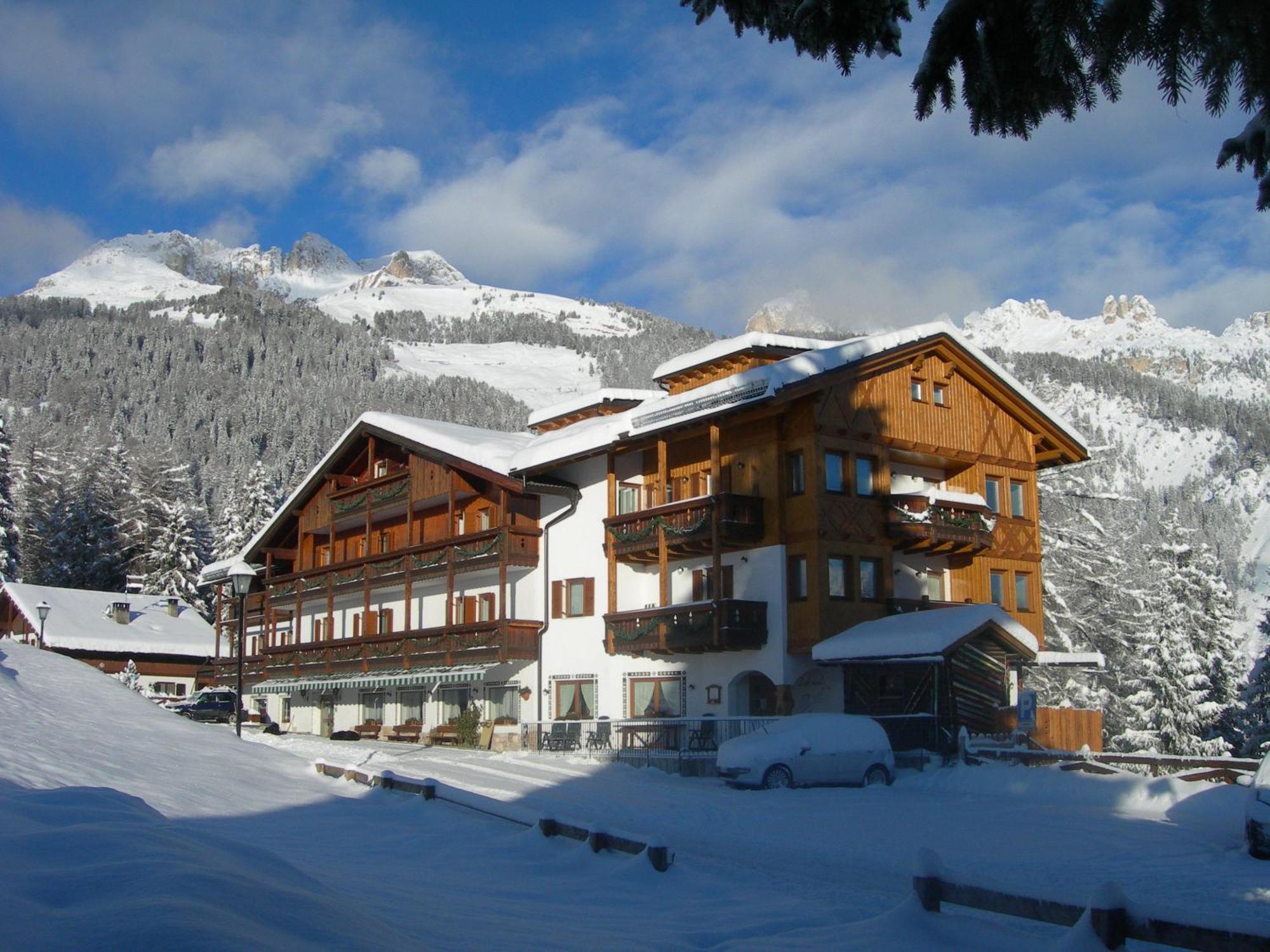 Hotel Gran Mugon Vigo di Fassa Exteriér fotografie