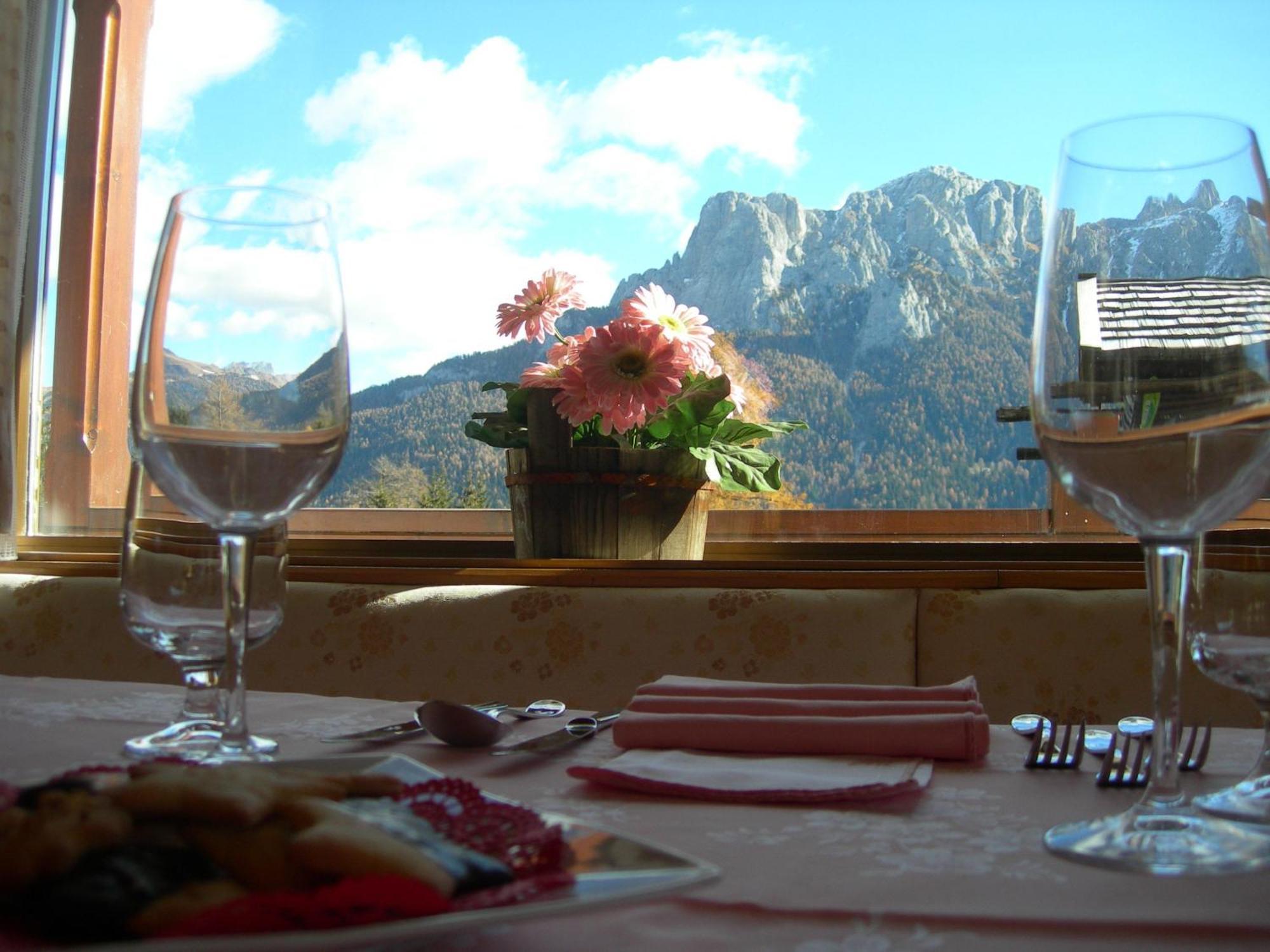 Hotel Gran Mugon Vigo di Fassa Exteriér fotografie