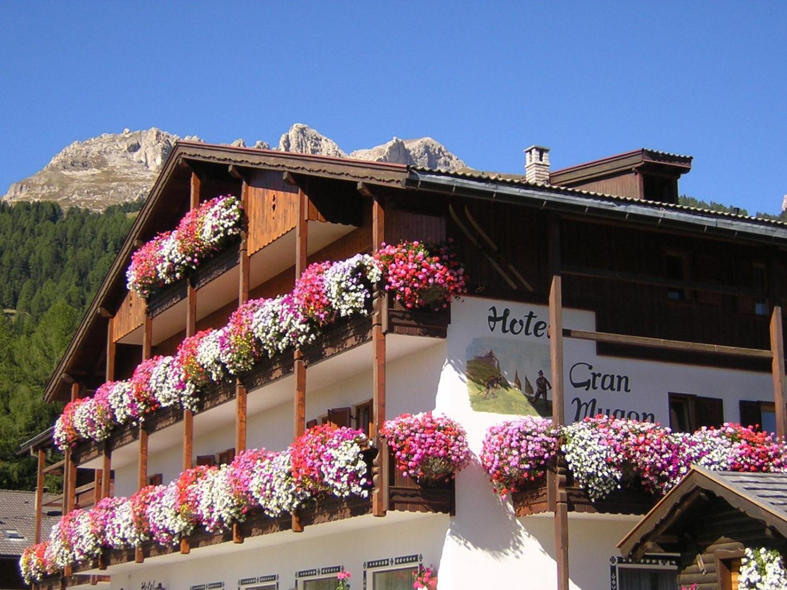 Hotel Gran Mugon Vigo di Fassa Exteriér fotografie